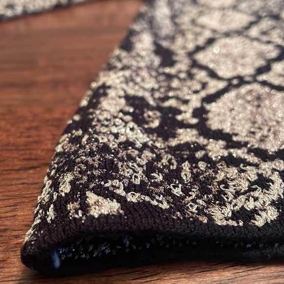 INC snake print long sleeve top - Picture 12 of 16